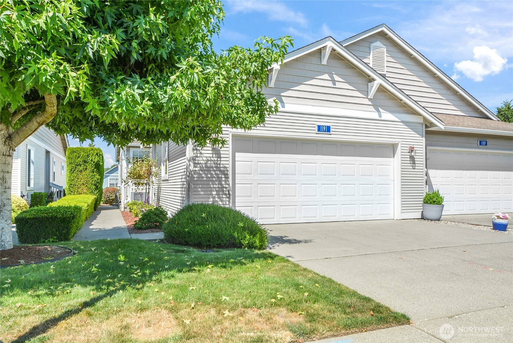 Property Photo: 1191 Decatur Circle 17B WA 98233
