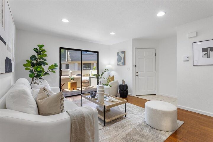 Property Photo: 6893 Chantel Court CA 95129