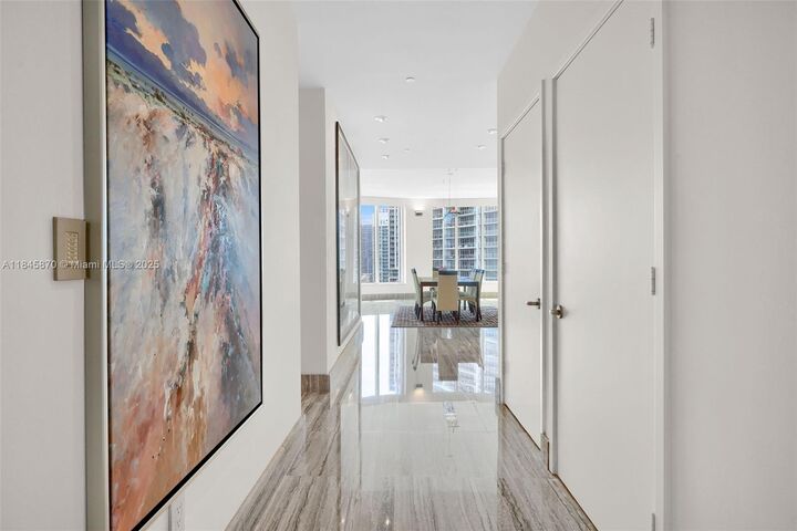 Property Photo: 901 Brickell Key Blvd 3204 FL 33131