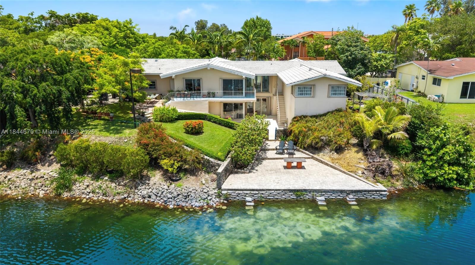 Property Photo:  7340 SW 56th St  FL 33143 