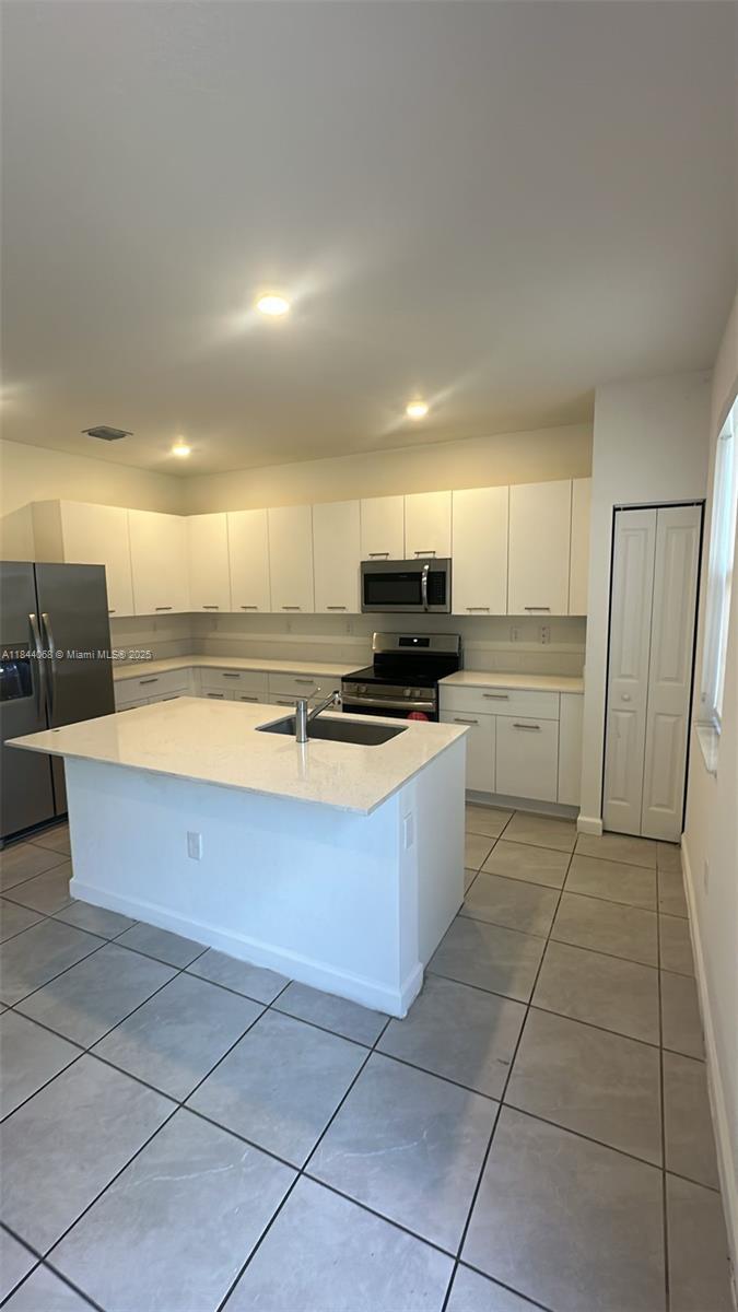 Property Photo: 12525 NW 23rd Pl FL 33167