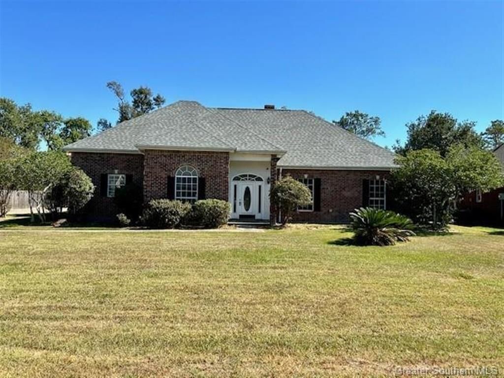 Property Photo: 4041 Barbe Woods Drive LA 70605