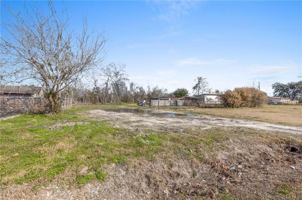 Property Photo:  2105 Hagan Street  LA 70601 