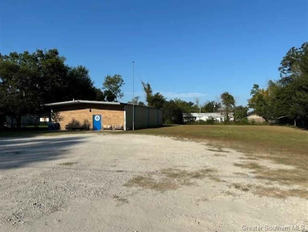 Property Photo: 411 Poole Street LA 70663