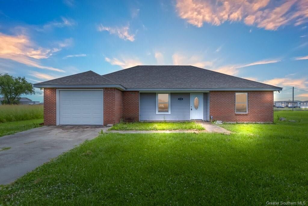 Property Photo: 1310 Tall Sky Drive LA 70607