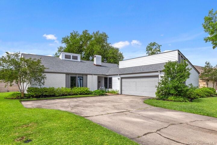 1317 Covey Lane  Lake Charles LA 70605 photo