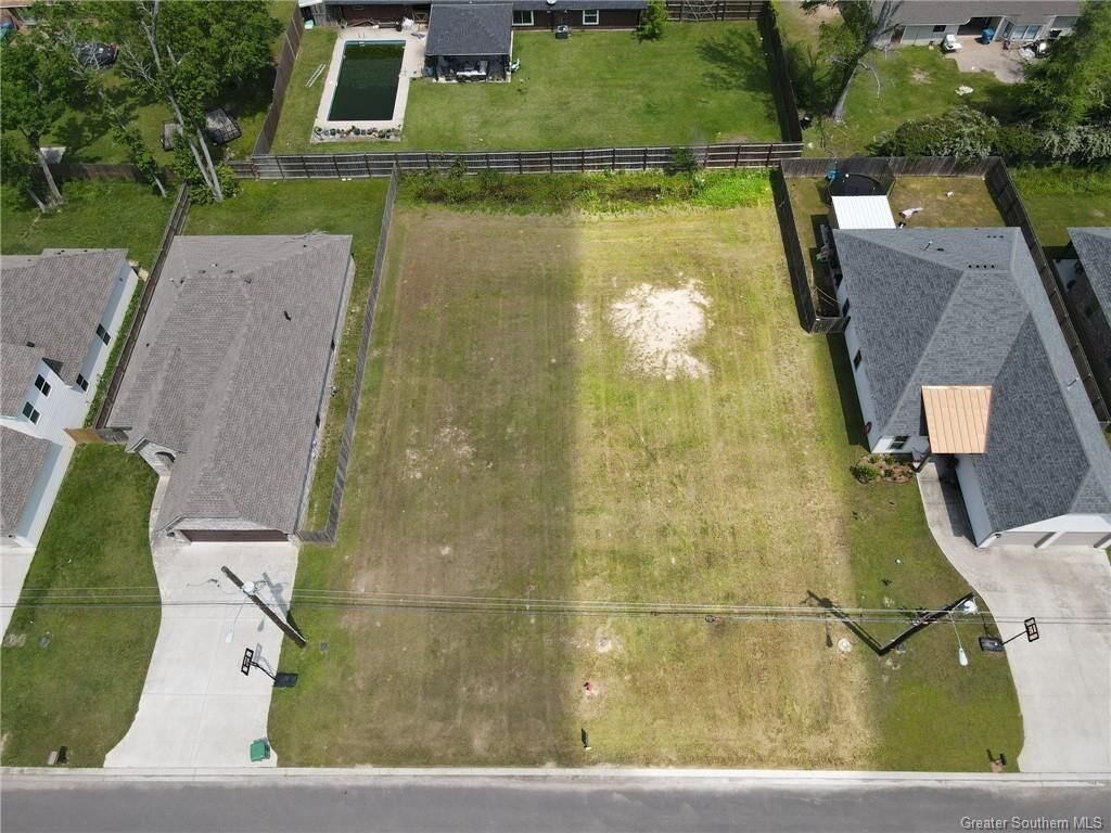 Property Photo:  0 E Aubrianna Lane E  LA 70663 