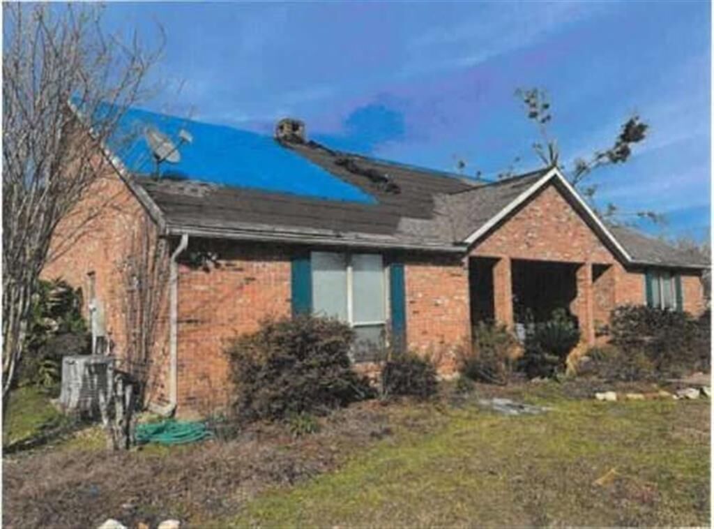 Property Photo: 124 N Doc Lane N LA 70633