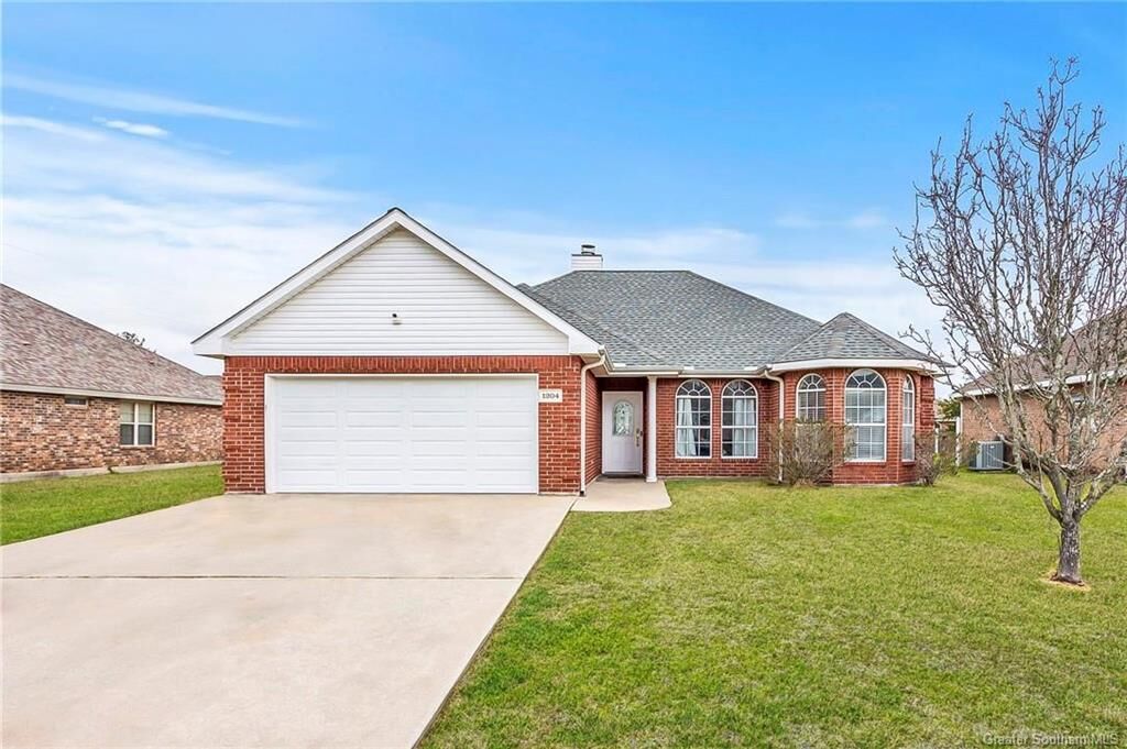 Property Photo:  1204 Adam Lane  LA 70663 