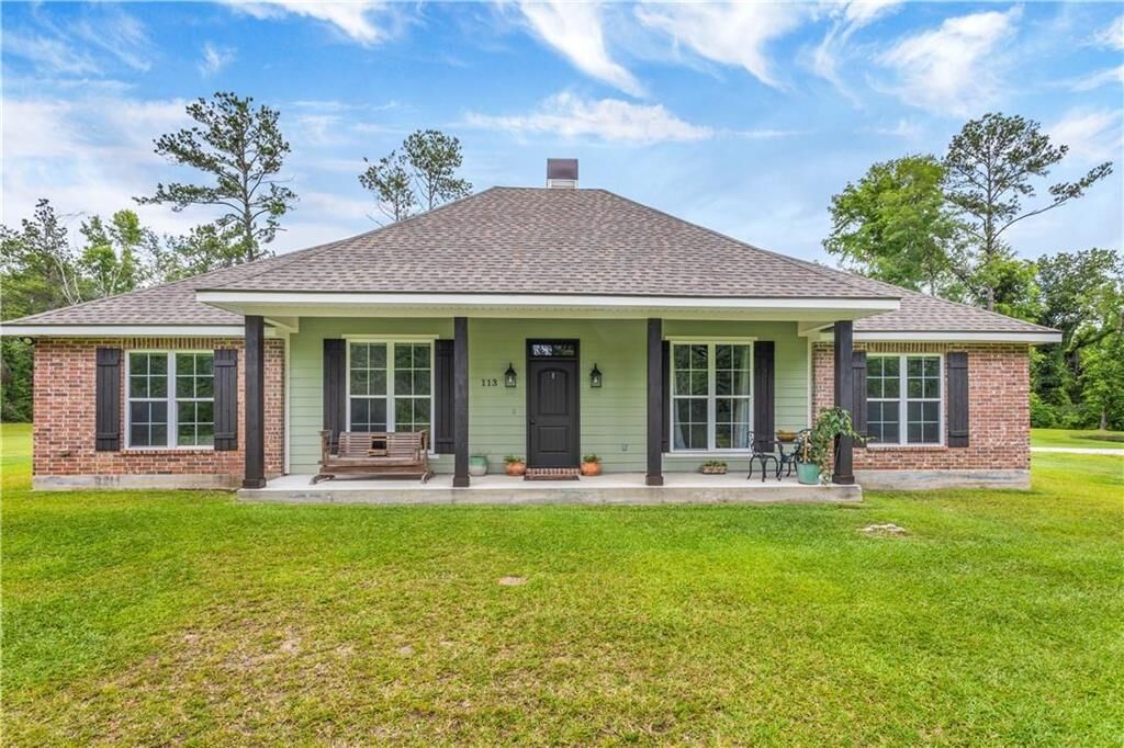 Property Photo:  113 Conway Rosteet Road  LA 70657 