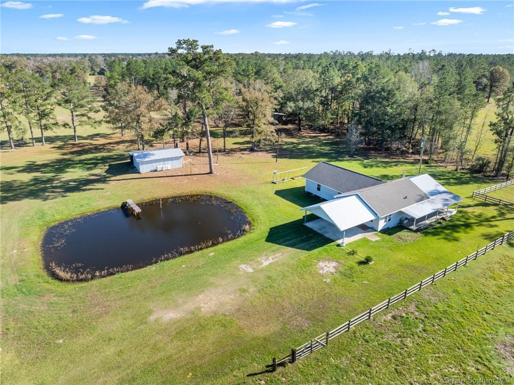 Property Photo: 254 Ashworth Road LA 70660
