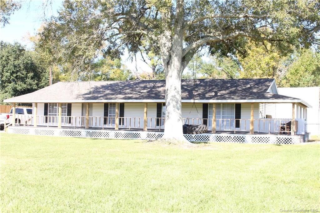 Property Photo:  6022 Mary Ann Street  LA 70615 