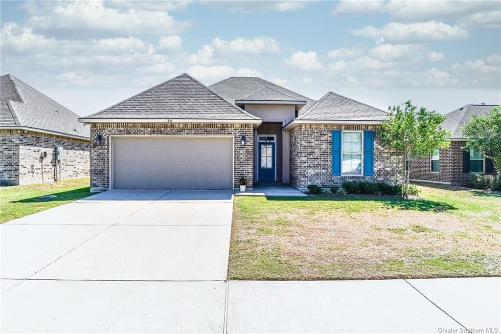 Property Photo: 341 Madison Crossing Drive LA 70665