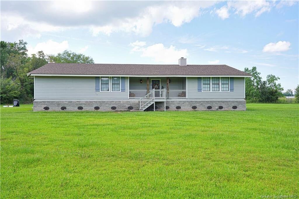 Property Photo:  346 Wildflower Lane  LA 70611 
