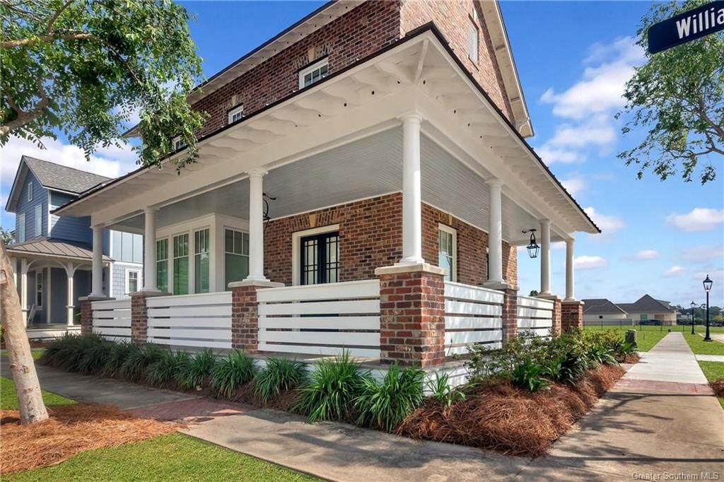 Property Photo: 2105 Jabez Drive LA 70601