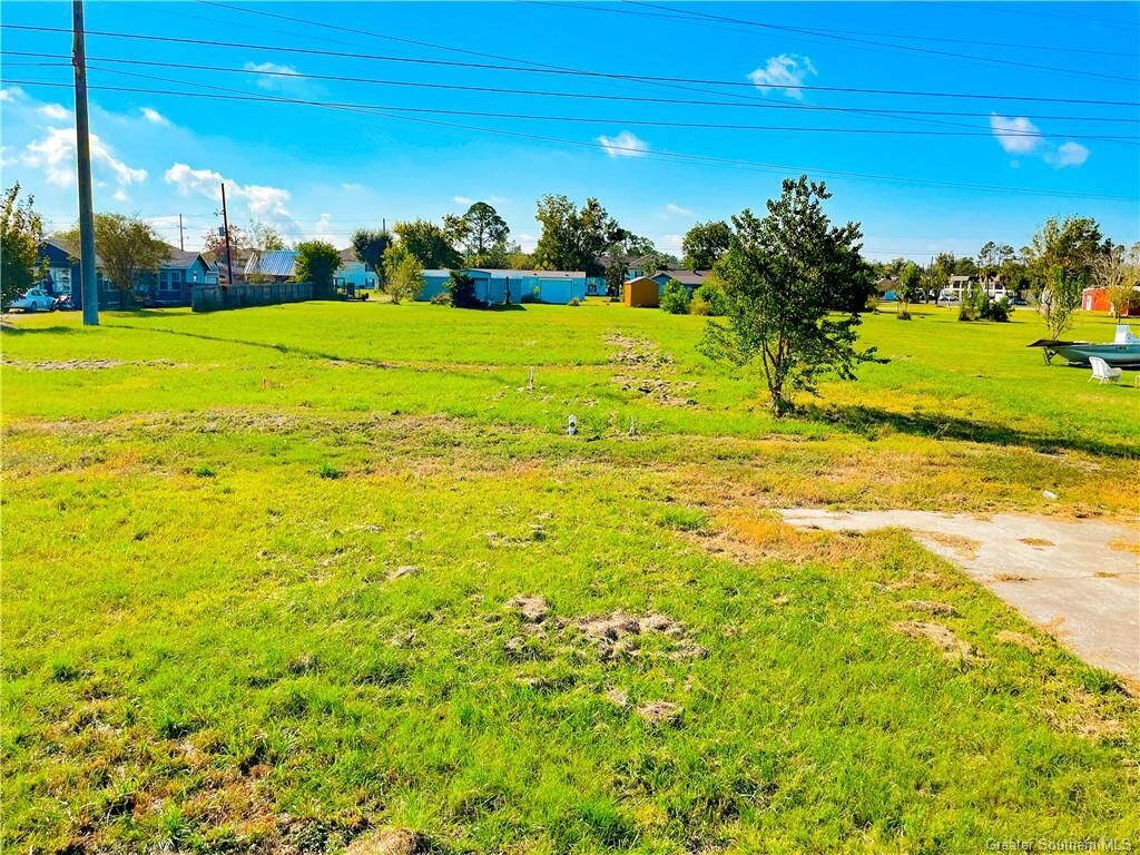 Property Photo: 525 Invader Street LA 70663