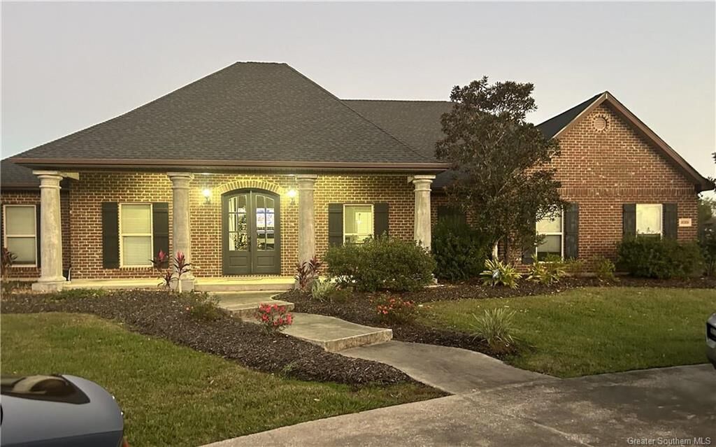 Property Photo: 2029 Corbello Road LA 70615