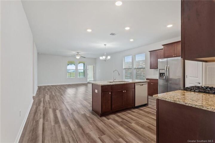 Property Photo: 2432 Fenimore Loop LA 70669