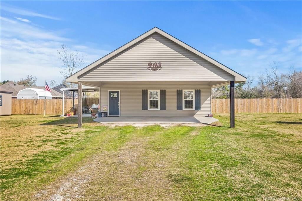 Property Photo: 903 Marion Street LA 70647
