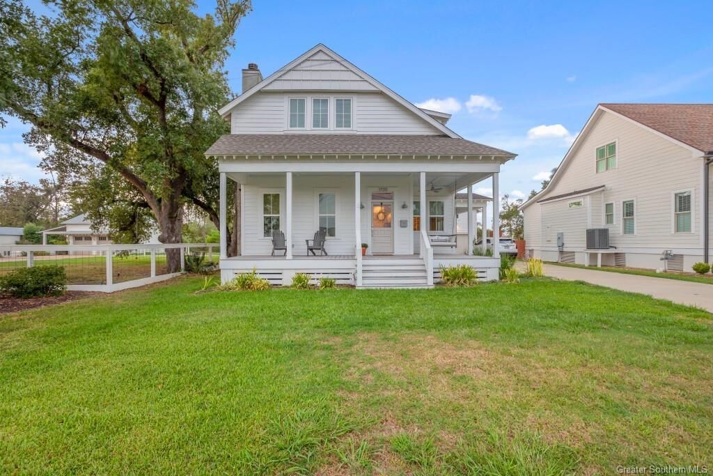 Property Photo: 1720 Barbe Street LA 70601
