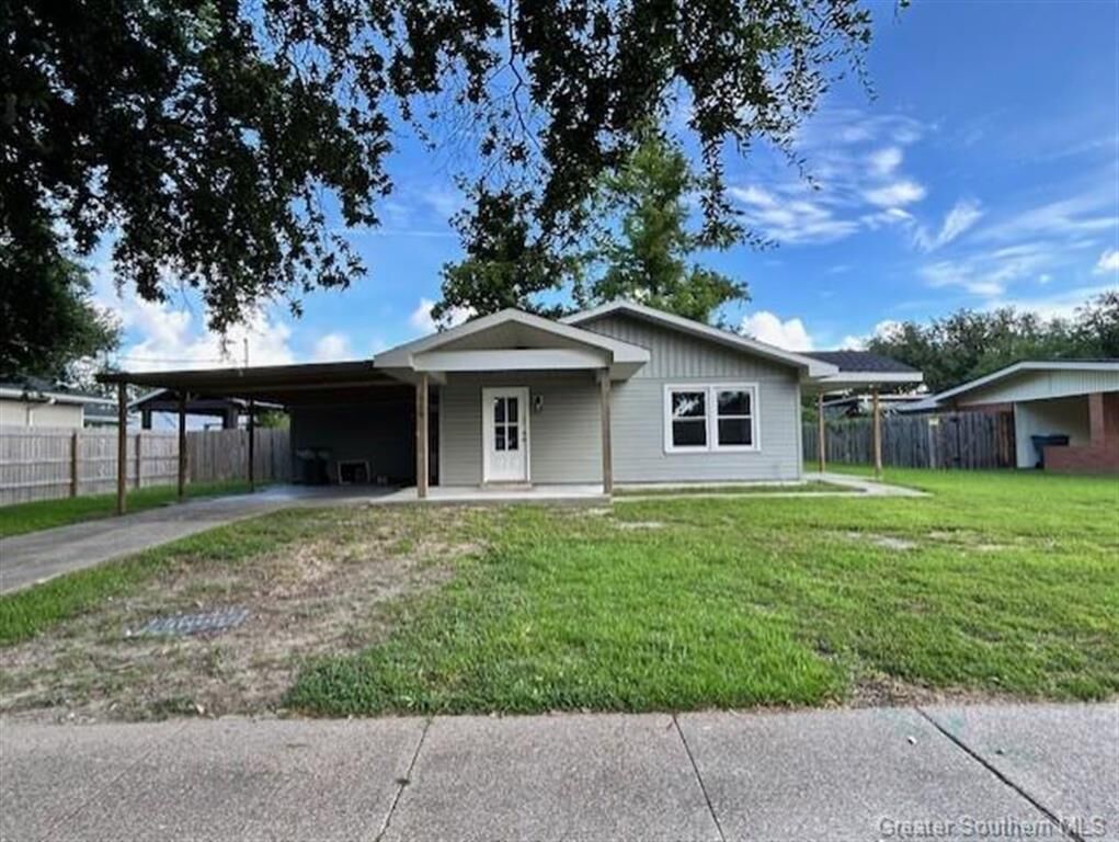 Property Photo: 308 Dolby Street LA 70605