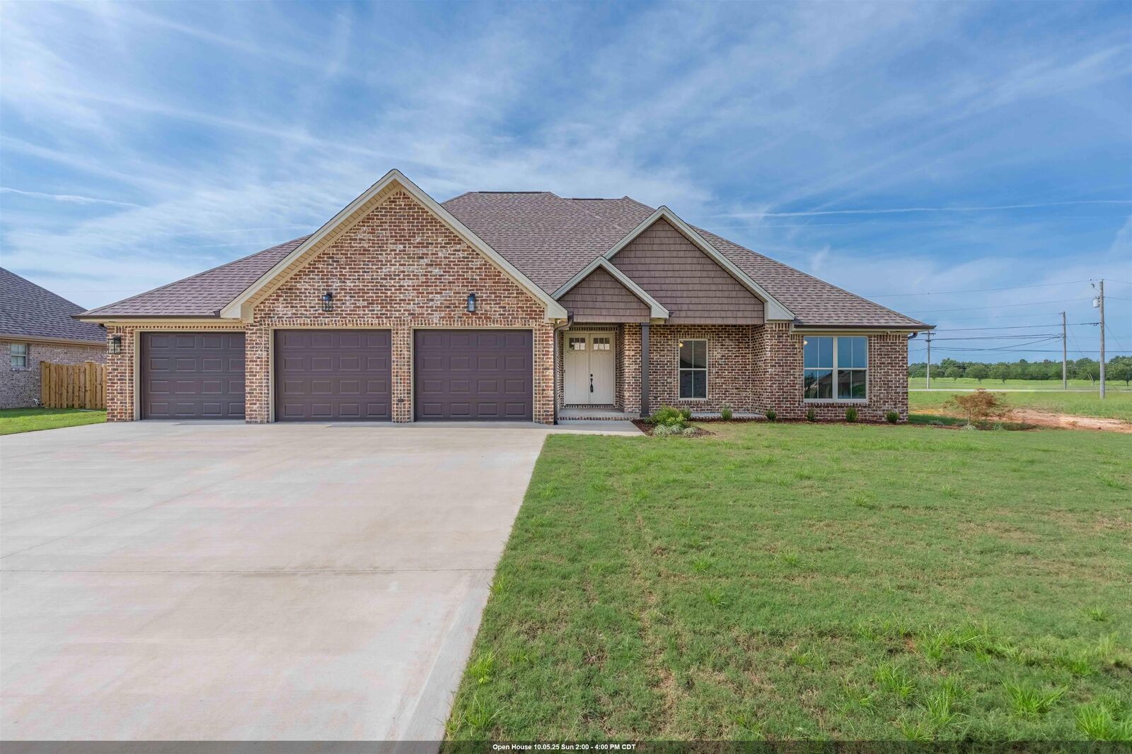 Property Photo:  182 Wynchase Dr  AL 35661 - MUSCLE S 