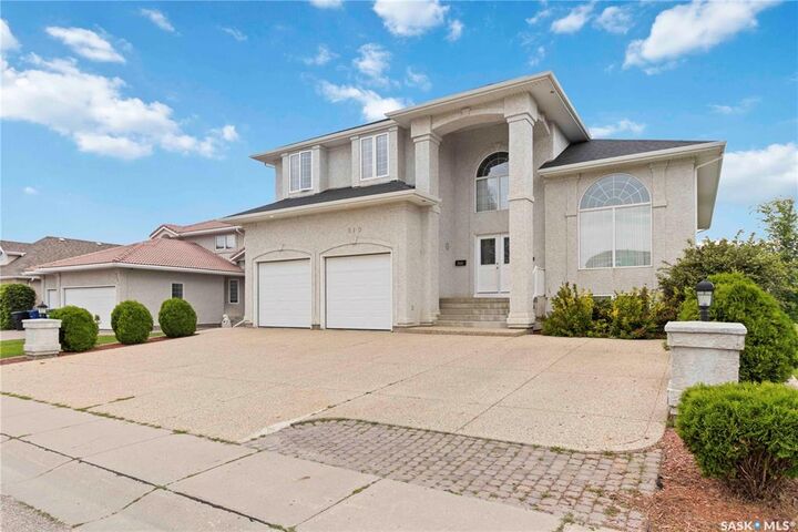 Property Photo:  210 Brookhurst Crescent  SK S7V 1C5 