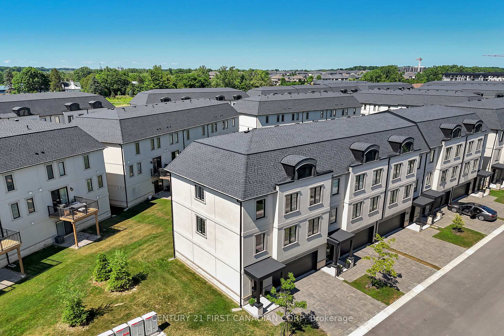 Photo de la propriété:  435 Callaway Road 81  ON N6G 2N1 