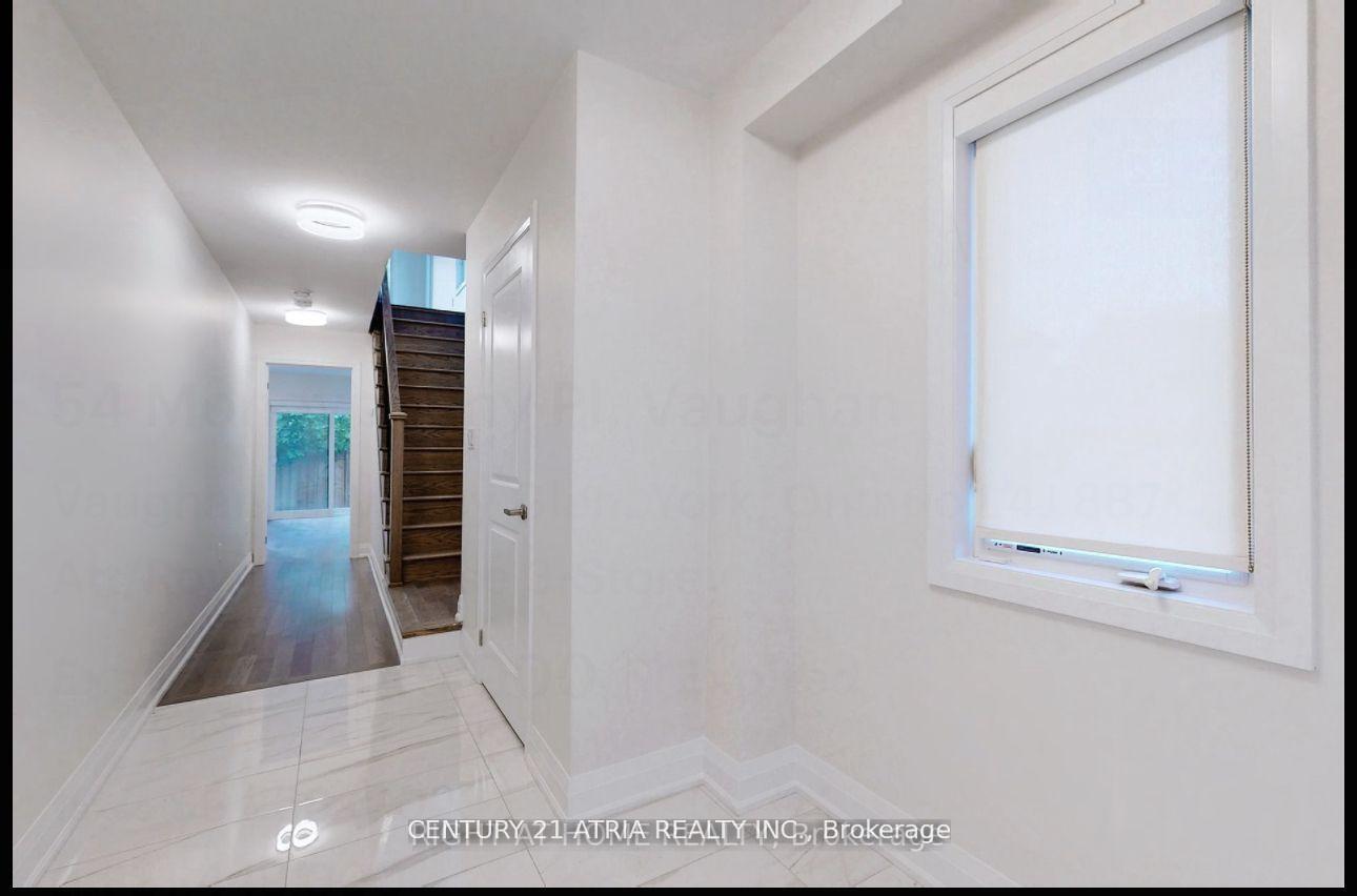 Property Photo:  54 Moneypenny Place  ON L4J 8B7 
