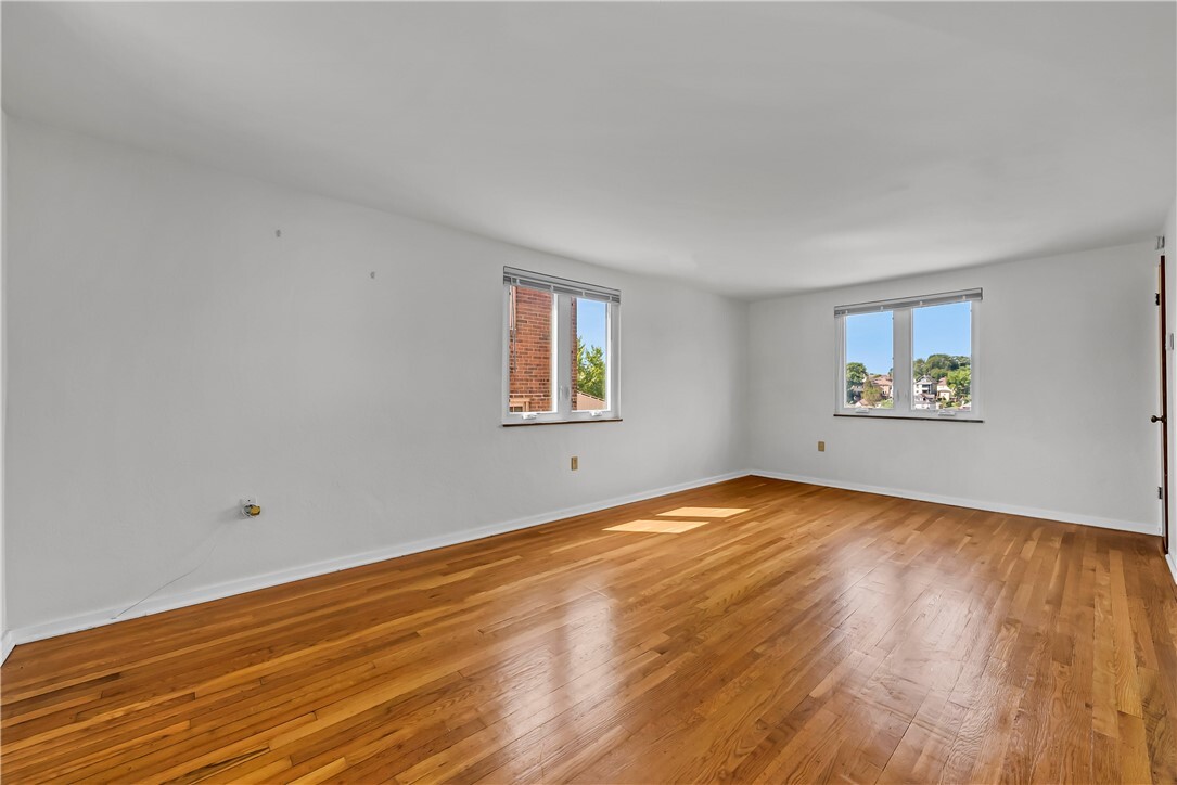 Property Photo:  566 Dorchester Avenue  PA 15226 