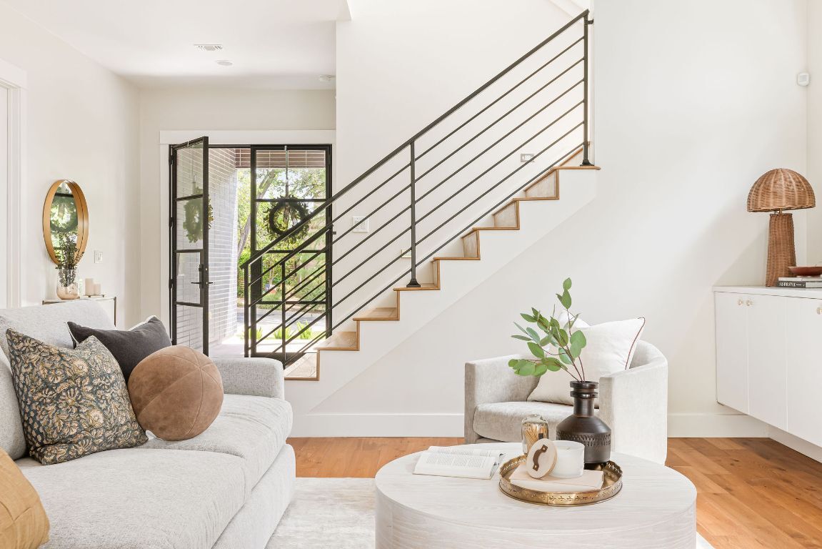 2209 Townes Lane  Austin TX 78703 photo