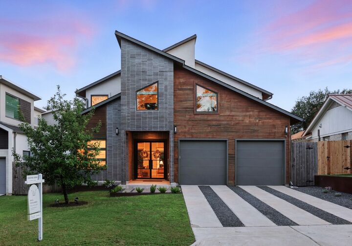 2209 Townes Lane  Austin TX 78703 photo