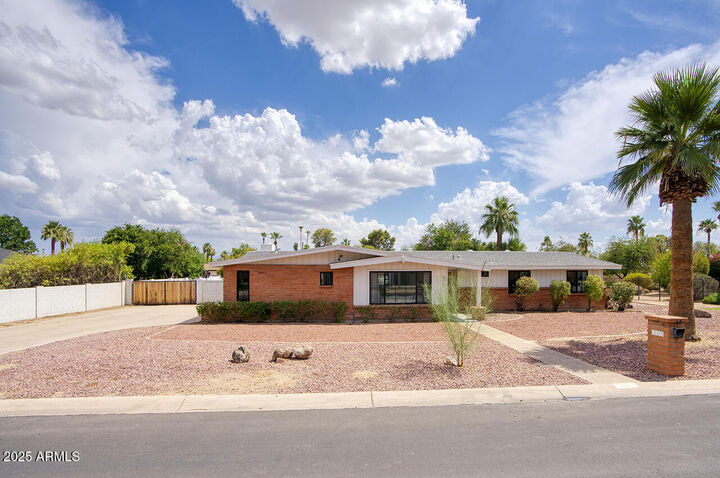 315 W Llano Drive  Litchfield Park AZ 85340 photo