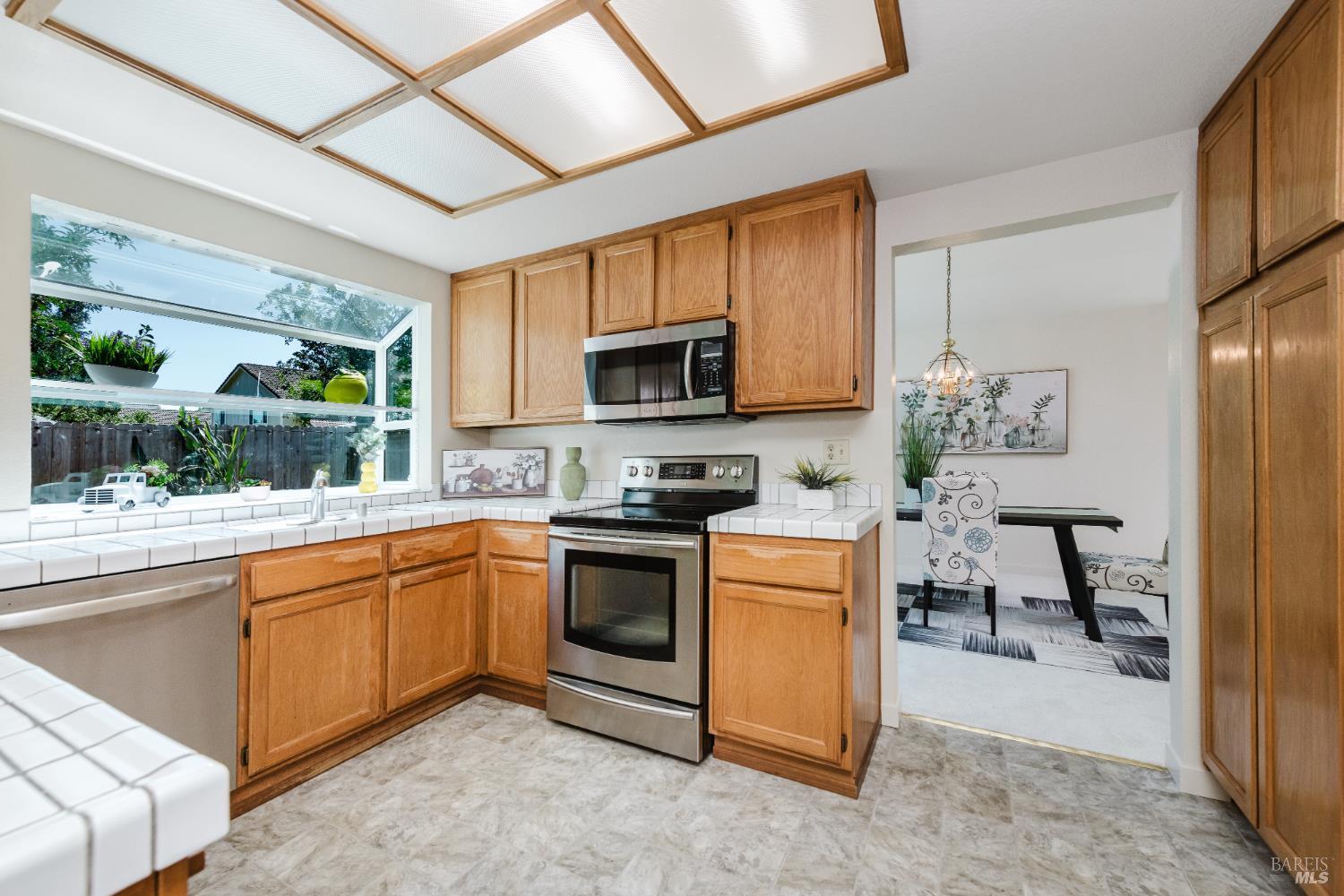 Property Photo: 1141 Tanglewood Drive CA 94533
