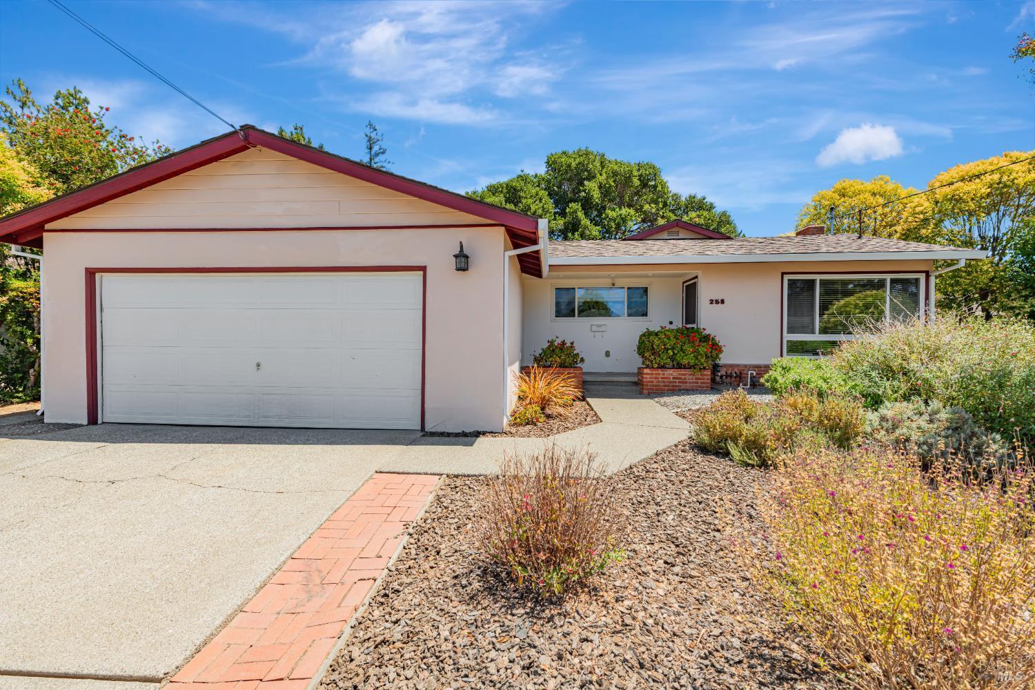 Property Photo:  258 Orange Blossom Lane  CA 94903 