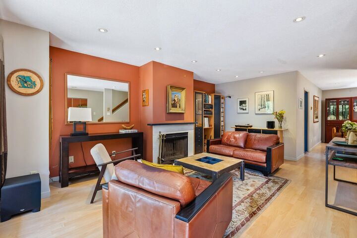 Property Photo: 2024 Chesterfield Avenue BC V7M 2P6