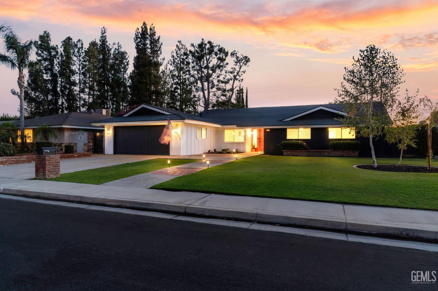 419 Starmount Lane  Bakersfield CA 93309 photo