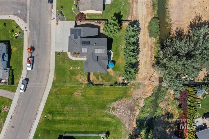 Property Photo: 798 W Woodbury ID 83646