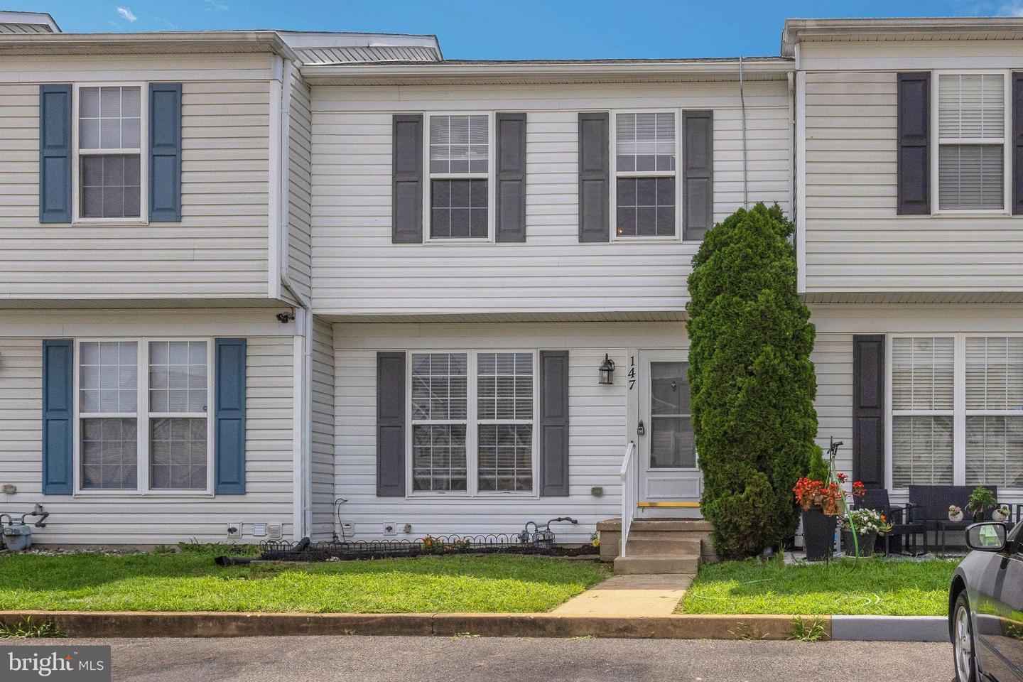 Property Photo:  147 Darling Street  DE 19702 