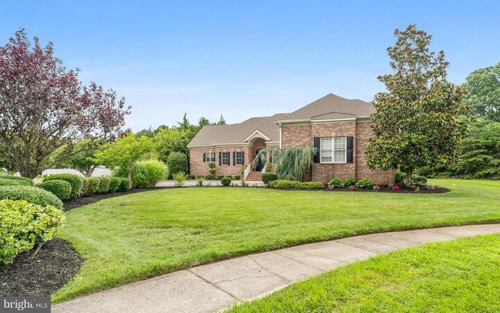 Property Photo:  18 Buckthorn Lane  NJ 08210 