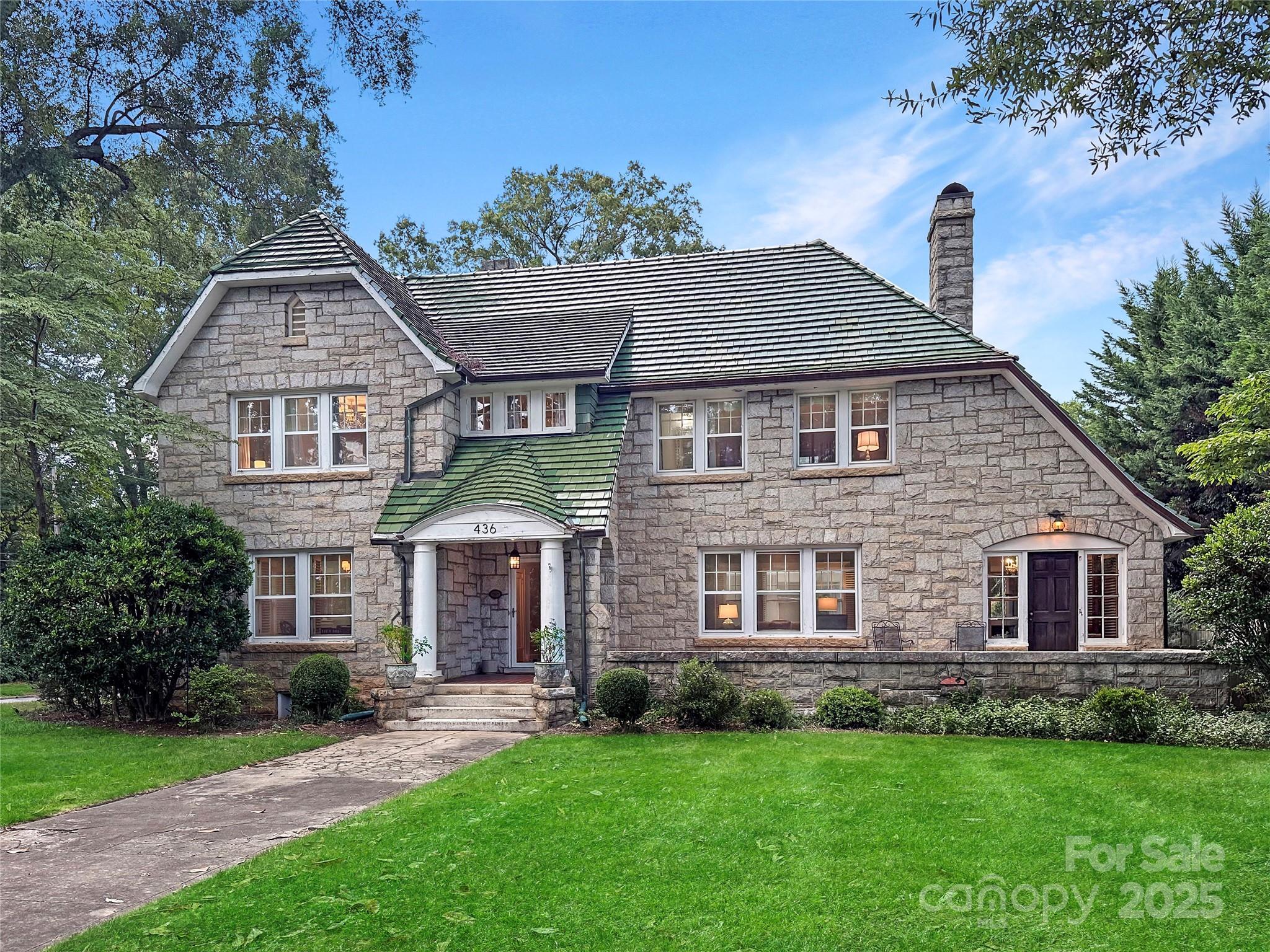Property Photo: 436 3rd Avenue NW NC 28601