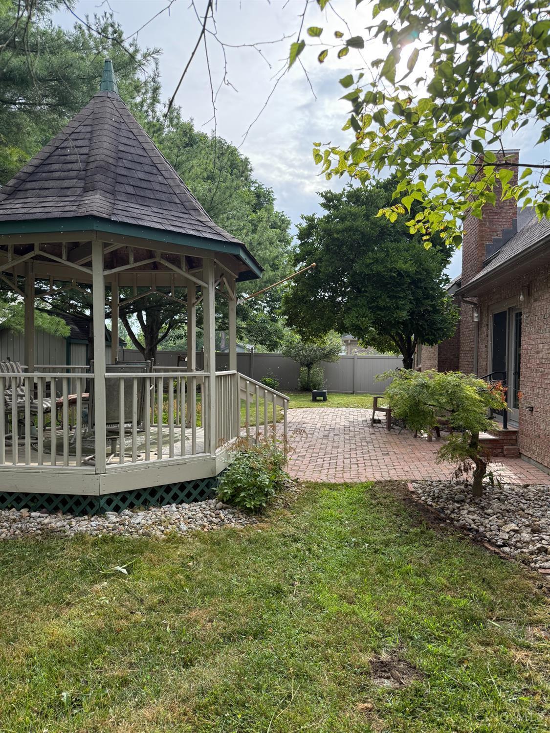 Property Photo:  5383 Weatherwood Drive  OH 45042 