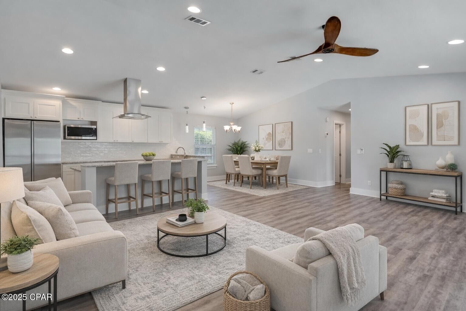 Property Photo:  3903 Ereno Court  FL 32405 