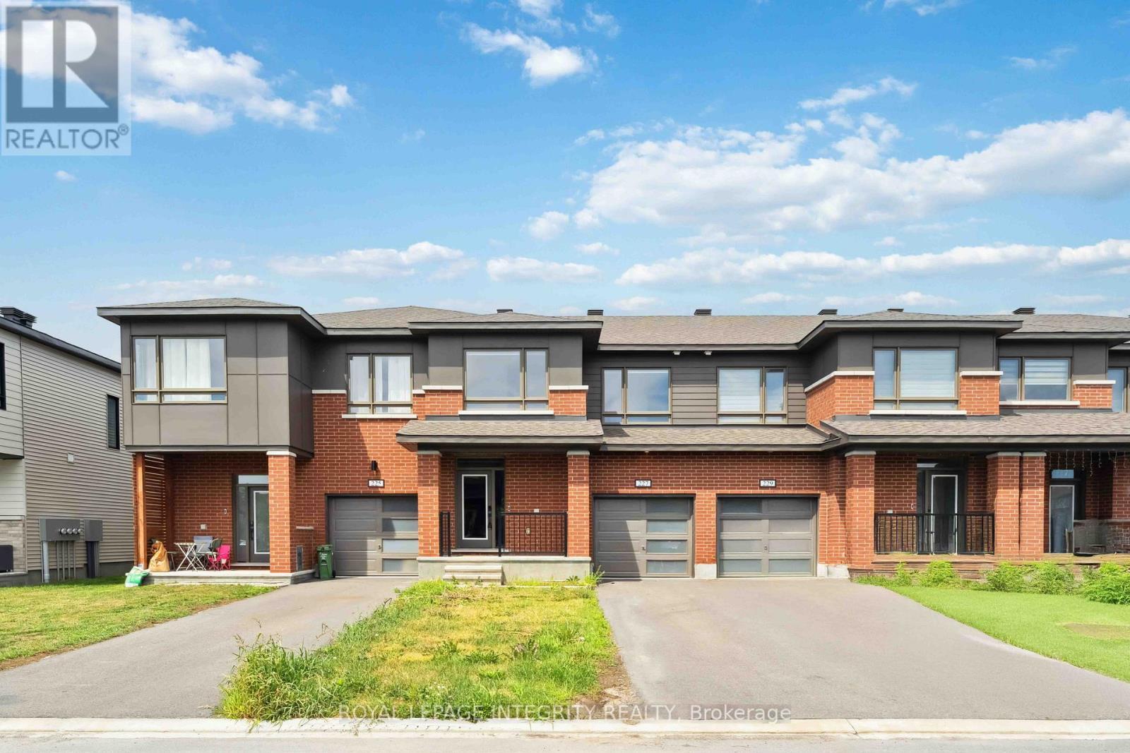 227 Ormiston Crescent  Ottawa ON K2J 7E3 photo