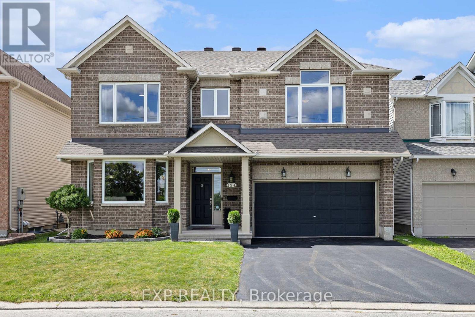 184 Harbour View Street East  Ottawa ON K2G 7B4 photo