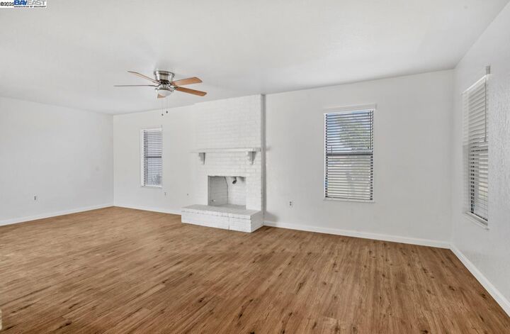 Property Photo:  1272 Eastridge Pl  CA 95336 