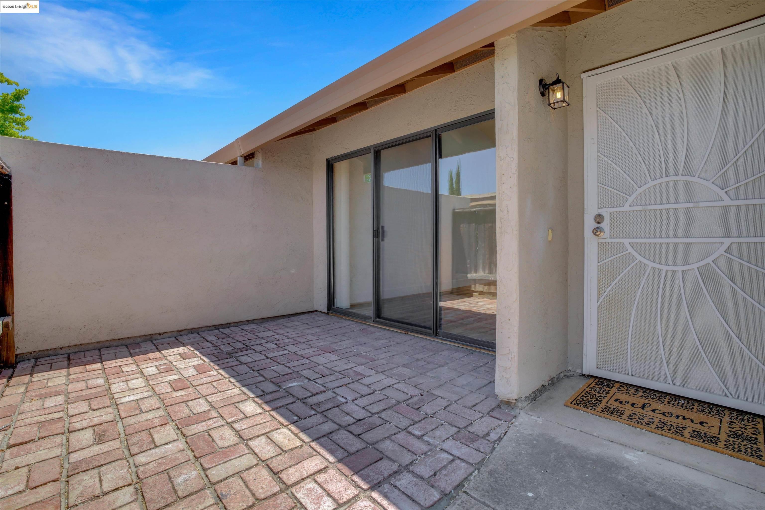 Property Photo:  835 Villa Ter  CA 94513 