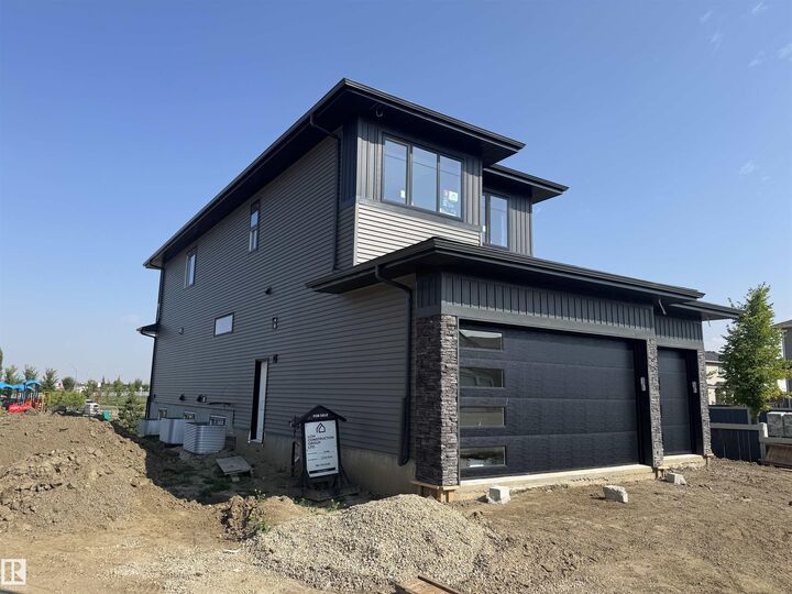 Property Photo:  671 King Street  AB T7X 4P7 