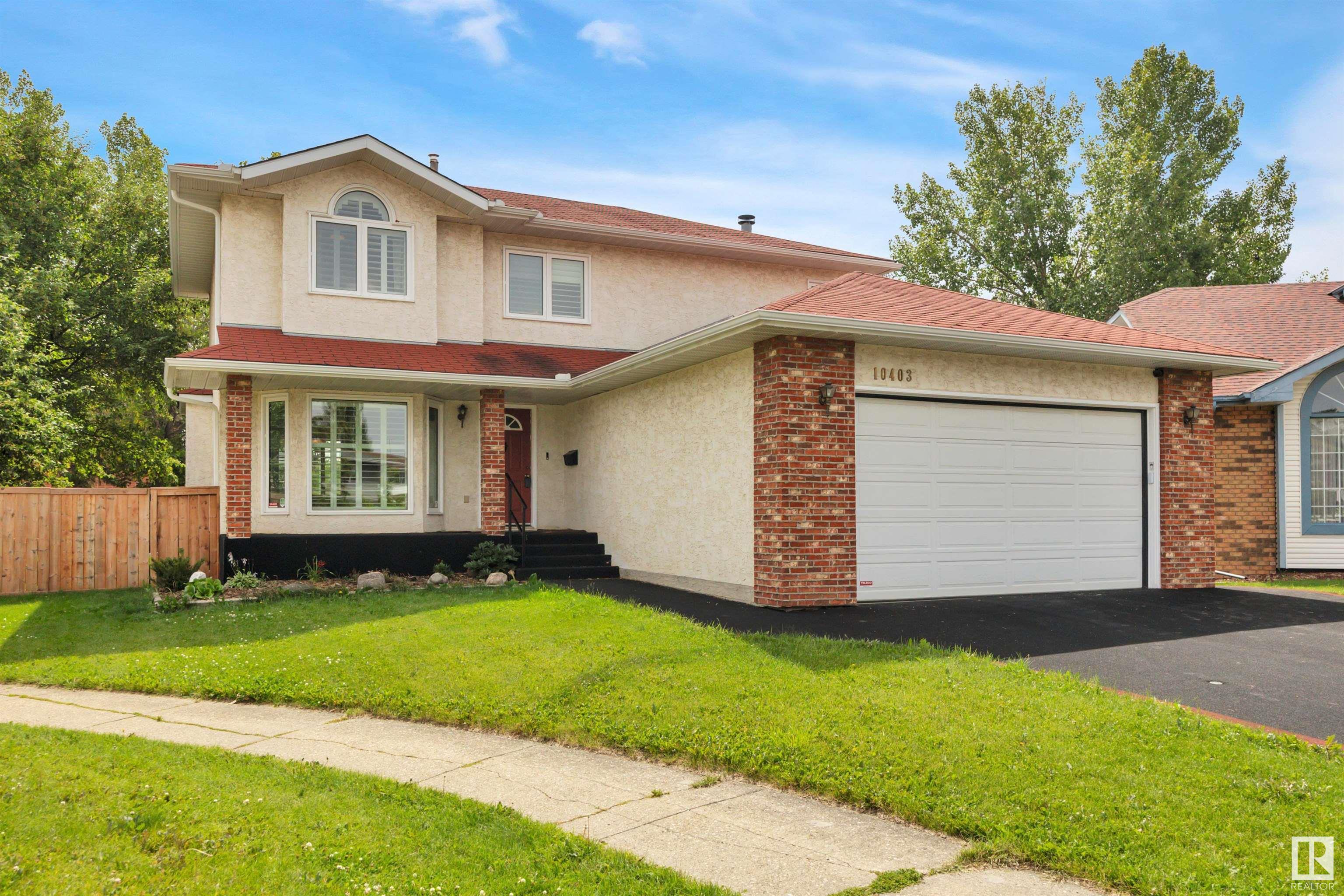 Photo de la propriété: 10403 31 Avenue NW AB T6J 3K2