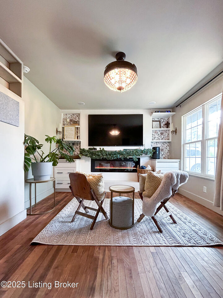 Property Photo:  181 Pendleton Ave  KY 40006 